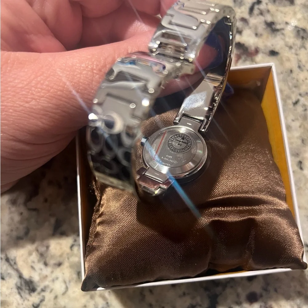 New Coach C Link Watch! Never been used